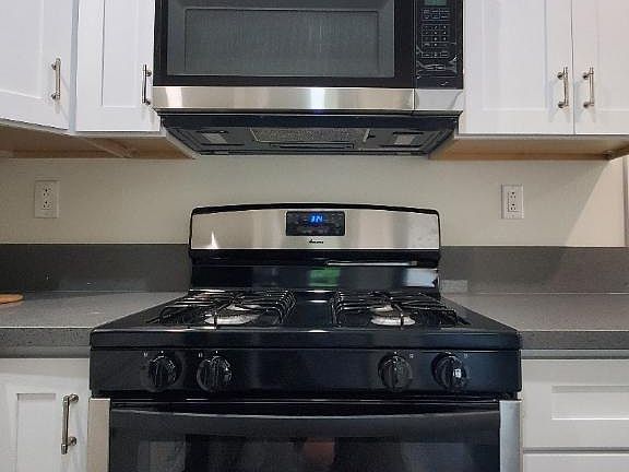 2nd image of 938 Brightview Dr