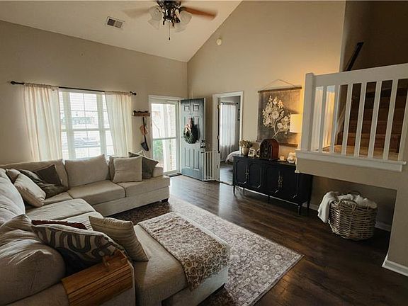 4th image of 6323 Sweetbay Dr