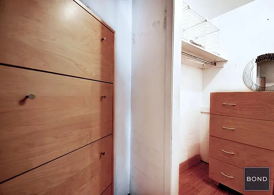 Rented by Bond New York | media 16