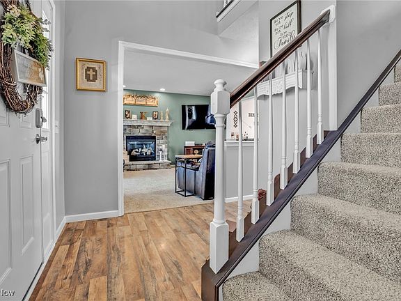 4th image of 6013 Sunscape Dr NE
