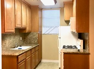 718 21st St #B, Hermosa Beach, CA 90254