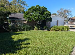 28 Democracy Ct, Jacksonville Beach, FL 32250