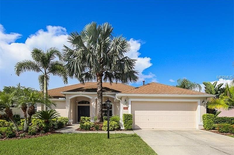 Pretty curb appeal is only beginning.  Truly move-in ready.