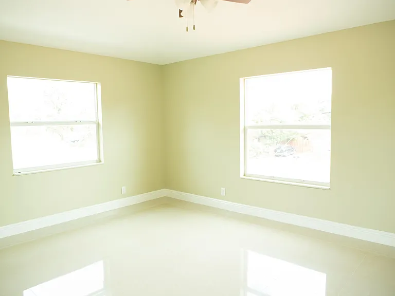 5815 Lincoln St #B — Photo 12