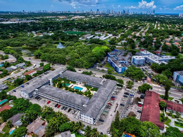 15610 NE 6th Ave APT 23C, Miami, FL 33162