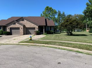 3401 Earls Ct, Columbus, IN 47203