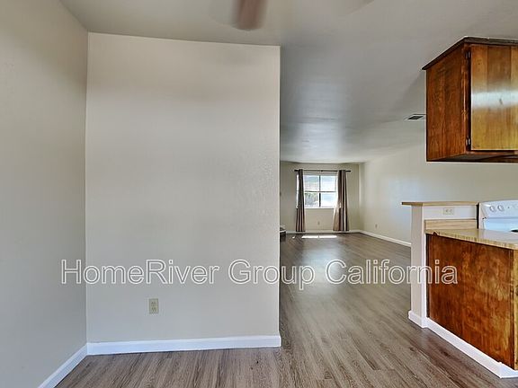 4th image of 3261 La Canada Dr APT 7