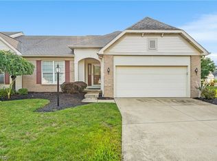 1802 Southpointe Cir NE, Canton, OH 44714