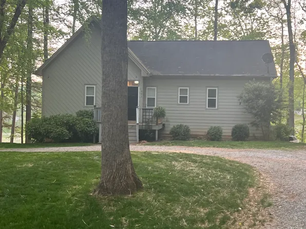 341 Fishermans Point Rd, Roxboro, NC 27574