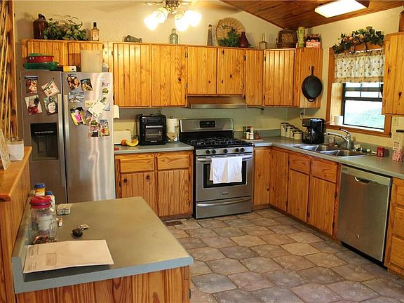 4th image of 16184 Hickory Dr #2163