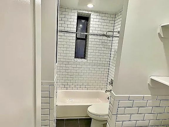 5th image of 314 57th St #4