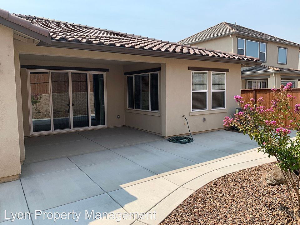 1st image of 4466 Blackbird Dr