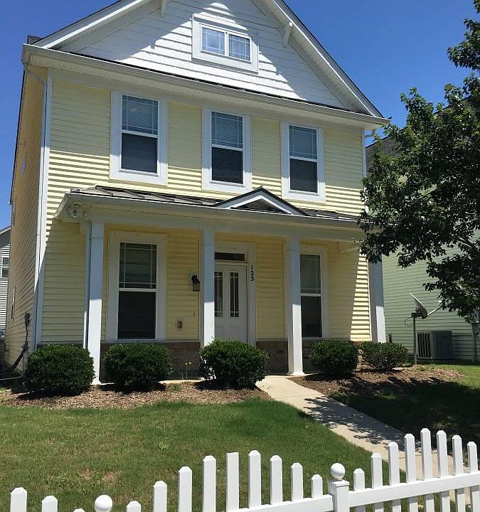 Lawn maintenance taken care of by community