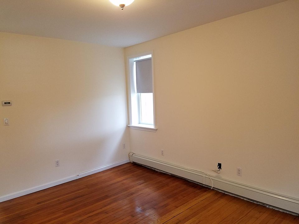 1st image of 139 Palisade St