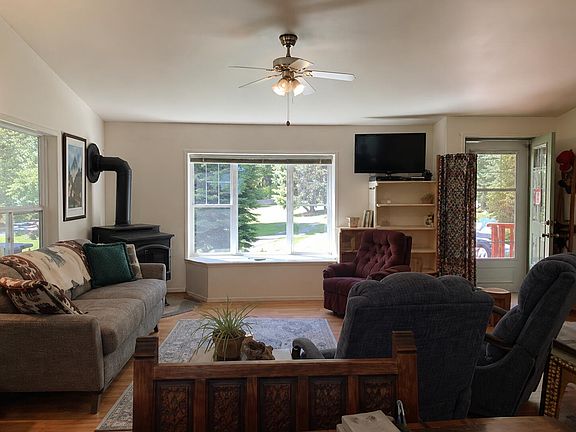 5th image of 3641 Hill Loop Rd