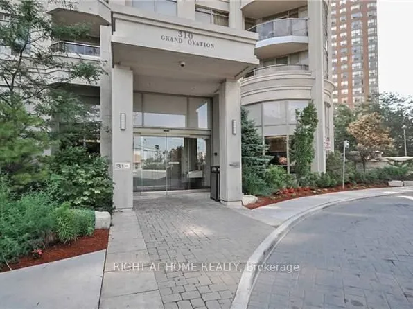310 Burnhamthorpe Rd W #1713, Mississauga, ON L5B 4P9