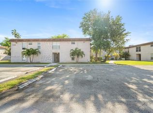 10383 N Kendall Dr APT N6, Miami, FL 33176