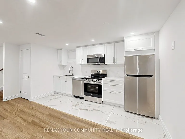 275 Betty Ann Dr — Photo 25