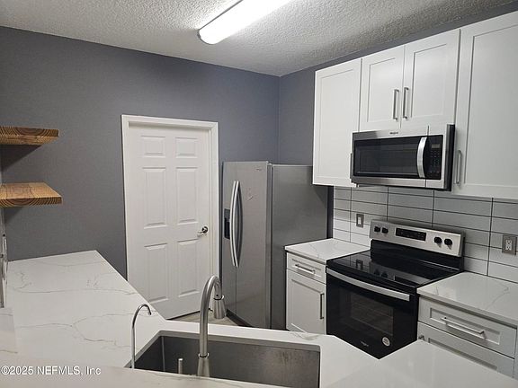 4th image of 10000 Gate Pkwy N APT 1825