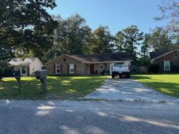 118 Highland Ave, Summerville, SC 29486