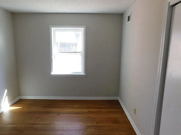 8550 Darlington Cv — Photo 25