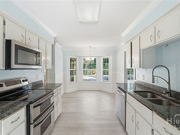 4th image of 308 Boyd Drive