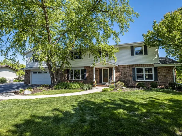 14900 San Raphael DRIVE, Brookfield, WI 53005