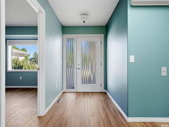 4th image of 3407 Bishop CRESCENT E