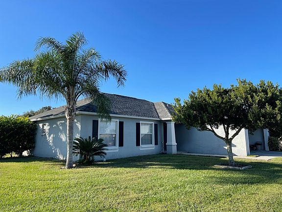 2nd image of 1832 Williamsburg Dr