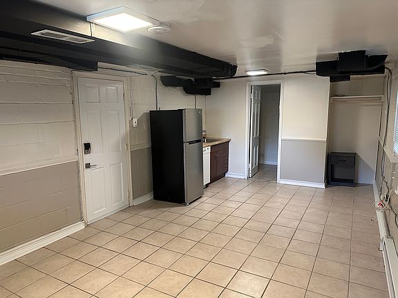 Efficiency/Main room