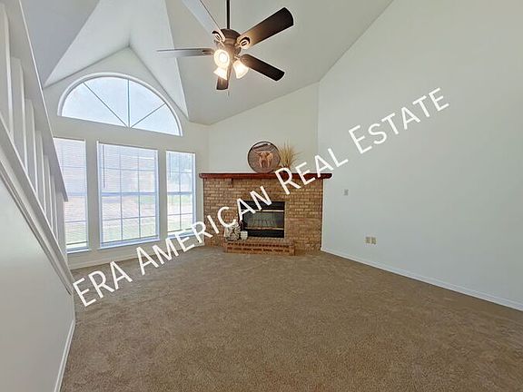 3rd image of 386 Canterbury Cir NW