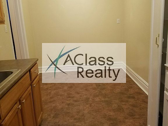 3rd image of 3294 45th St
