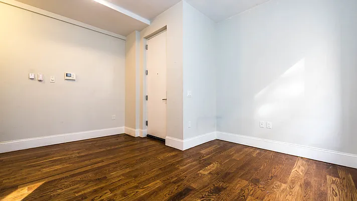 Rented by Nooklyn NYC LLC | media 10