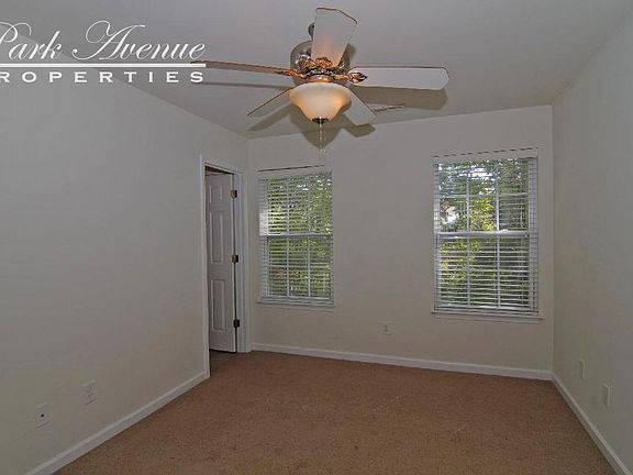 5th image of 8408 Summerglen Cres