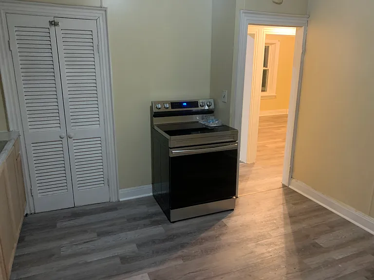 801 York St #2 — Photo 3