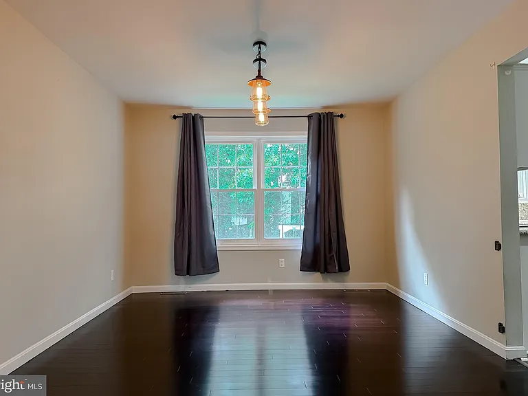 20797 Red Rose Ct — Photo 9