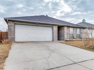1209 Varacruz Dr, Arlington, TX 76010