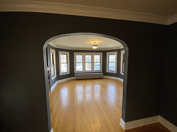 2nd image of 3642 N Mozart St