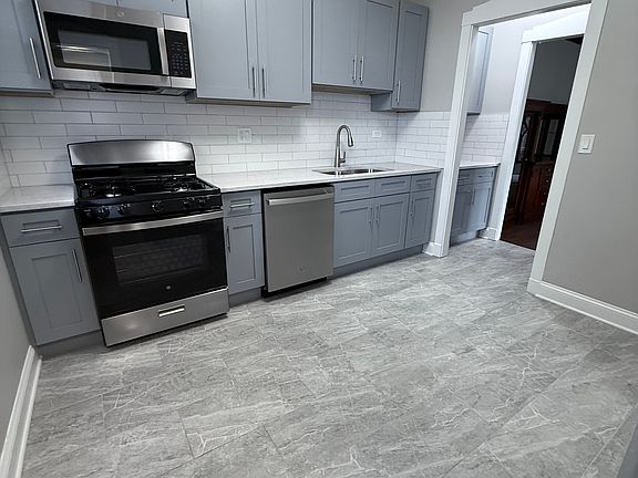 4th image of 6111 S Greenwood Ave #3N