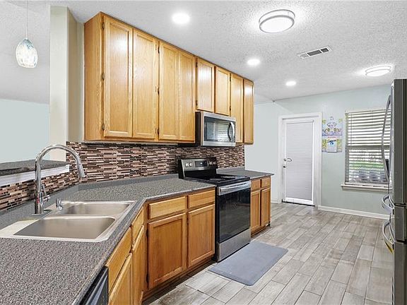 2nd image of 3405 W Parc Green St