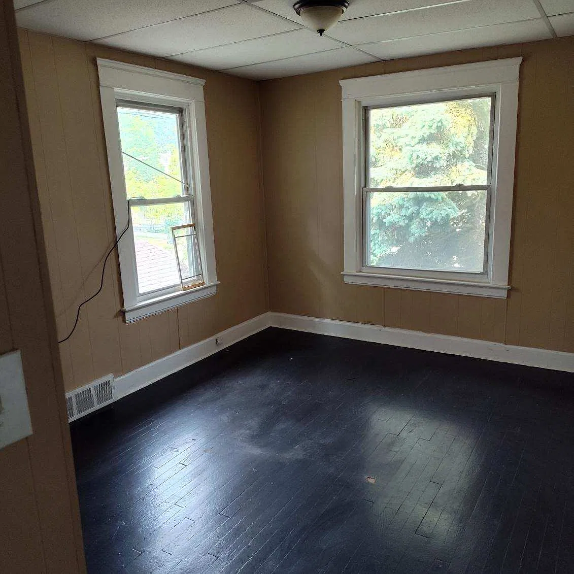 10728 Elmarge Ave — Photo 4