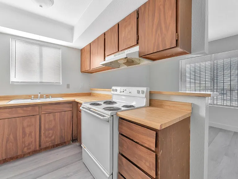 2257 Exeter Dr #D — Photo 15