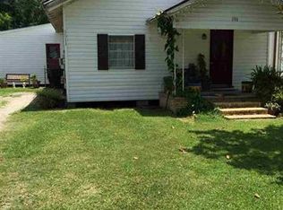 1511 S 16th St, Nederland, TX 77627