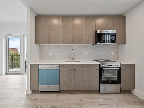 2nd image of 1351 Brooklyn Ave #3I