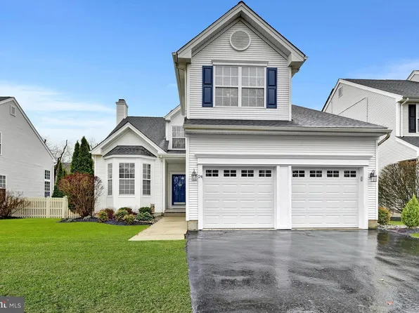 24 Eldridge Dr, Robbinsville, NJ 08691