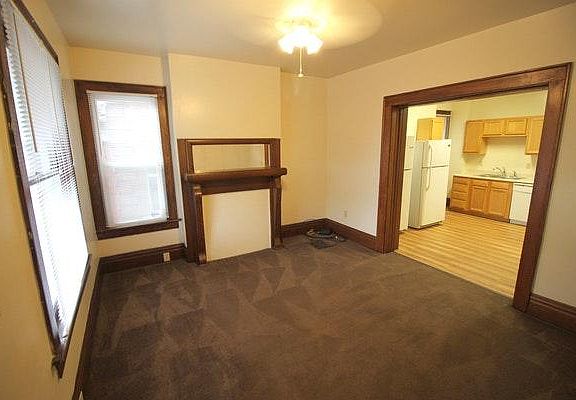 5th image of 284 E 14th Ave