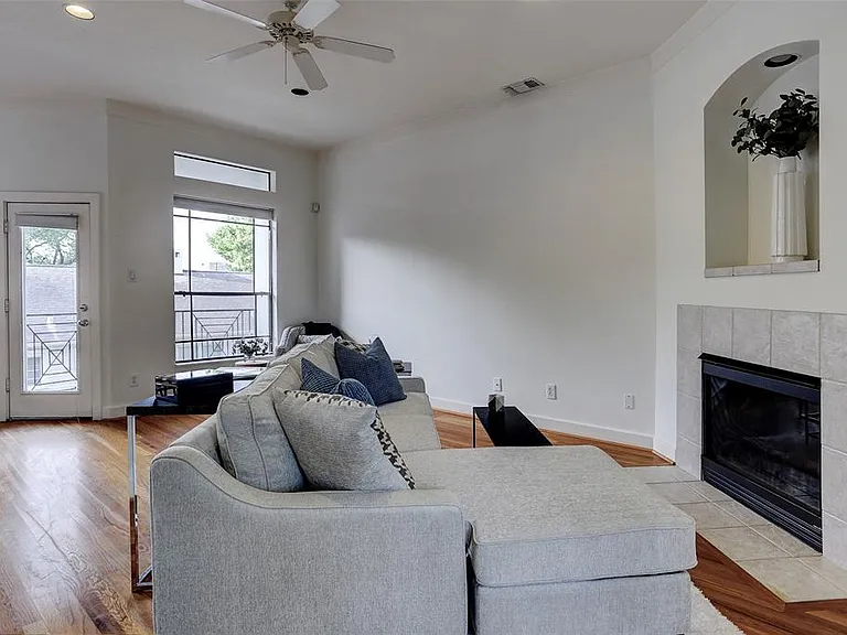 4208 Stanford St — Photo 12