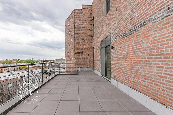 Rented by MySpaceNYC | media 23