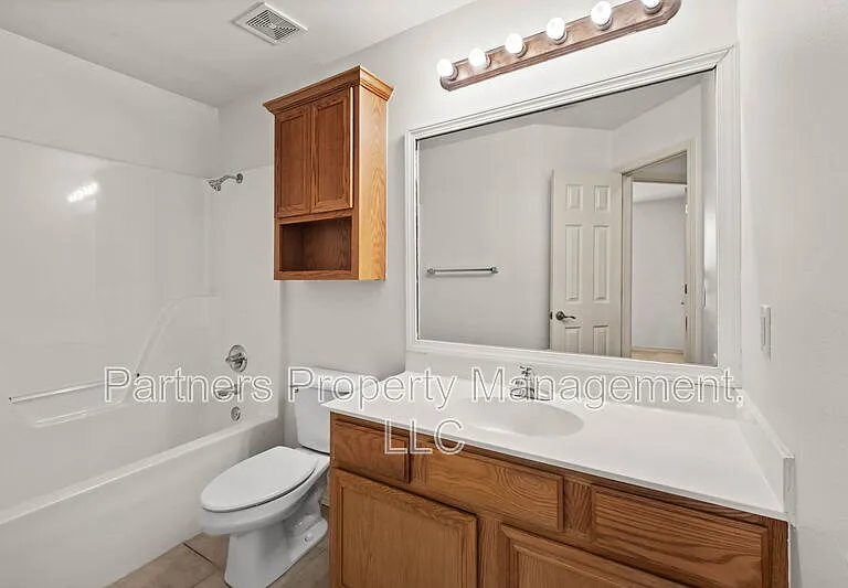 1257 Fox Run Ln — Photo 17
