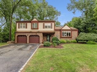 12 Independence Dr, Whippany, NJ 07981